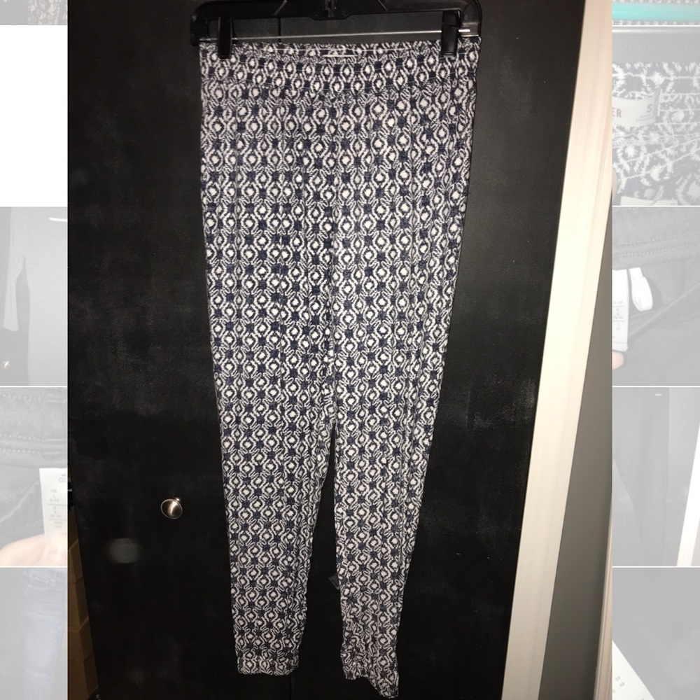 NWT blue patterned hollister joggers